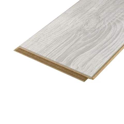 Vailmont Chestnut