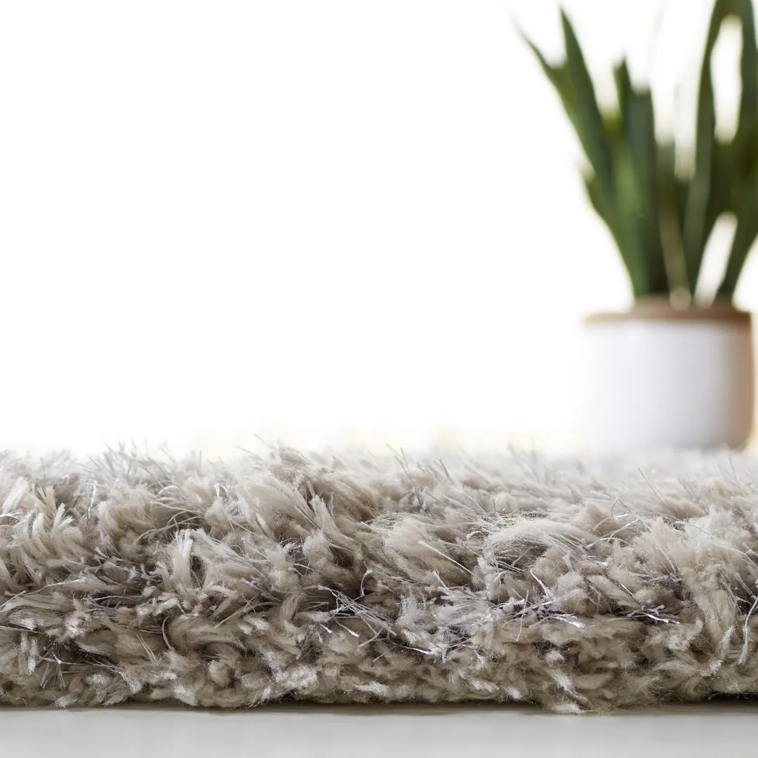 Safavieh Florence Shag Area Rug, 4 x 6, Silver, Handcrafted Indoor, photo 4 of 8