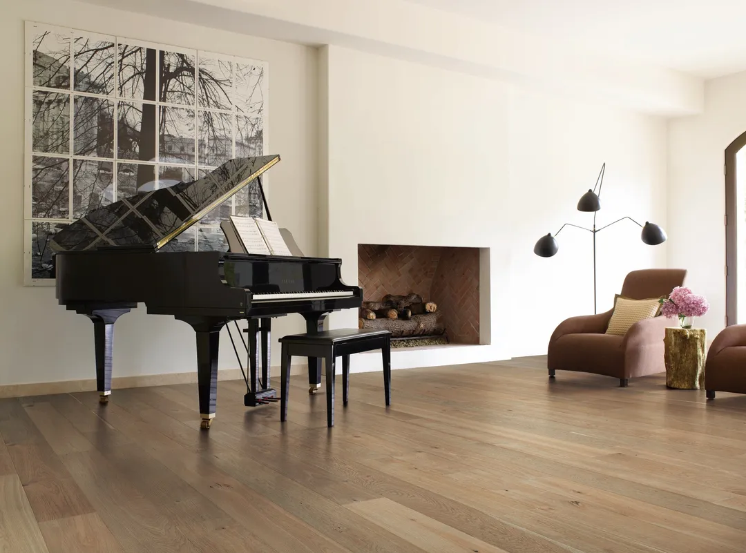 Villa Barcelona Lucena White oak 1/2-in T x 7-1/2-in W Water Resistant Wirebrushed Engineered Hardwood Flooring ( 23.32-sq ft / Carton ), photo 2 of 6