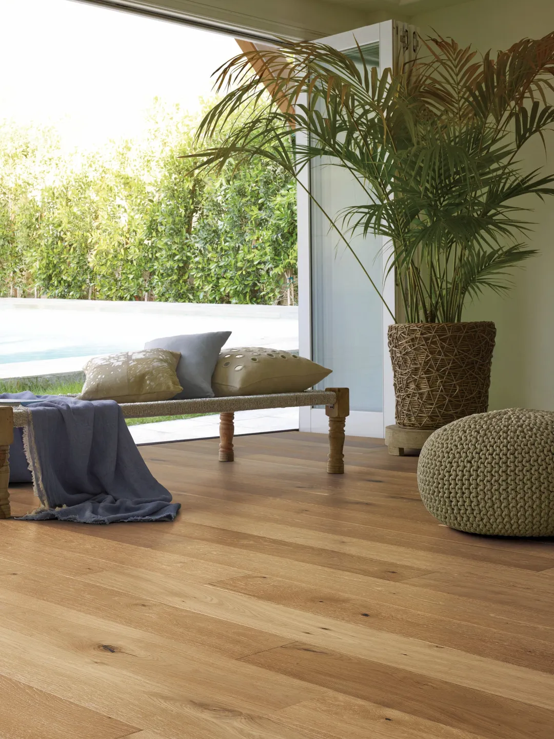 Villa Barcelona Cordoba White oak 1/2-in T x 7-1/2-in W Water Resistant Wirebrushed Engineered Hardwood Flooring ( 23.32-sq ft / Carton ), photo 2 of 6