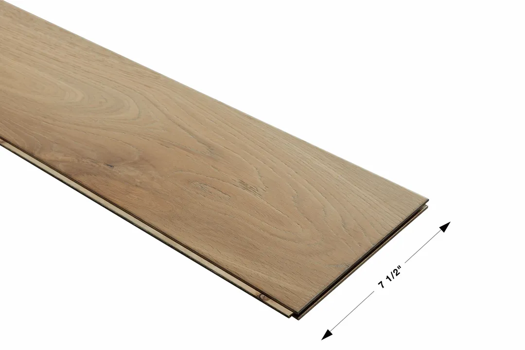 Villa Barcelona Lucena White oak 1/2-in T x 7-1/2-in W Water Resistant Wirebrushed Engineered Hardwood Flooring ( 23.32-sq ft / Carton ), photo 4 of 6