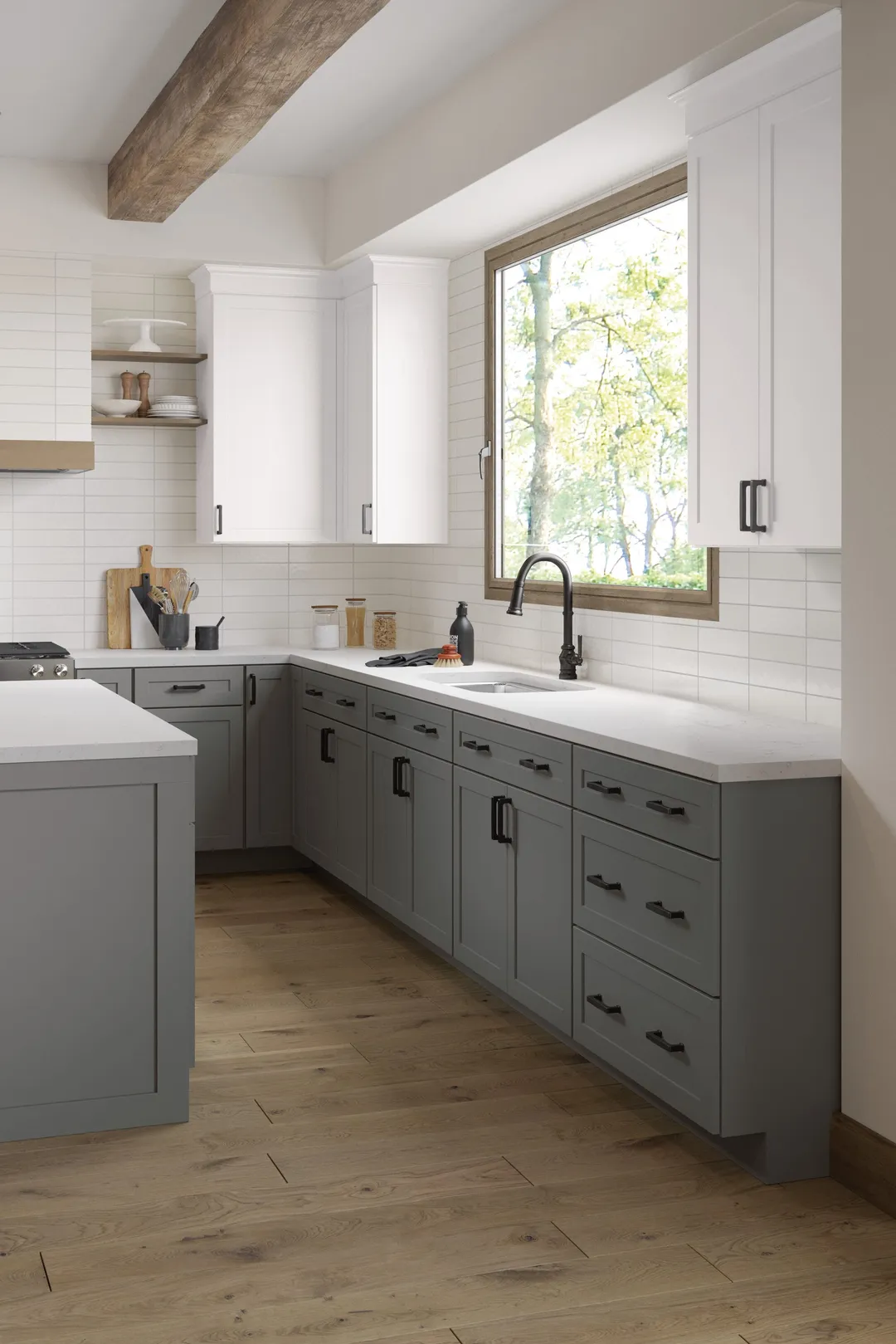 Diamond Express Jamestown 33-in W x 34.5-in H x 24-in D Moonstone Gray L-shaped Corner Base Fully Assembled Plywood Cabinet (Recessed Panel Square Style), photo 3 of 11