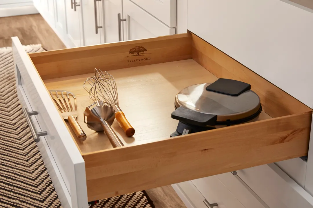 Valleywood Cabinetry Proper Gray 12-in W x 36-in H x 12-in D Proper Gray Birch Diagonal Corner Wall Ready To Assemble Plywood Cabinet (Flat Panel Shaker Style), photo 7 of 10