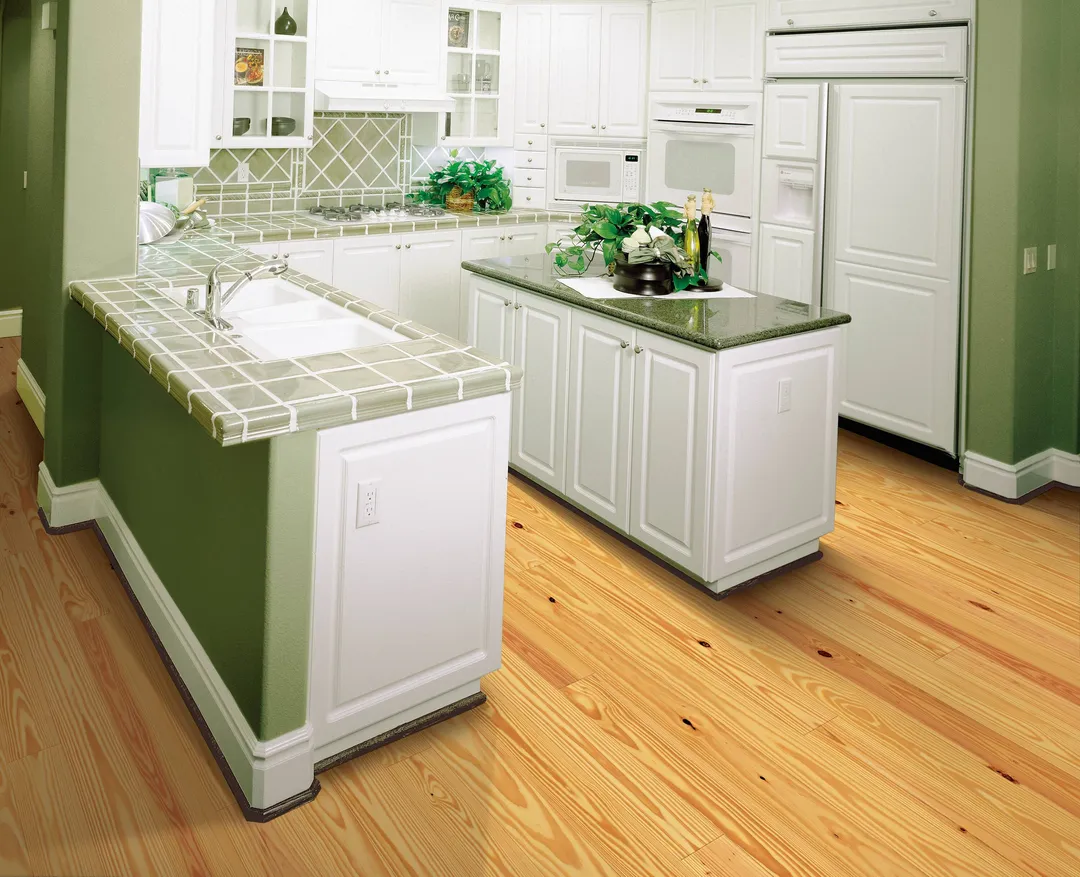 Beasley CENTURY FLOORING Natural Pine 3/4-in T x 5-1/8-in W Wirebrushed Solid Hardwood Flooring ( 23.3-sq ft / Carton ), photo 4 of 4