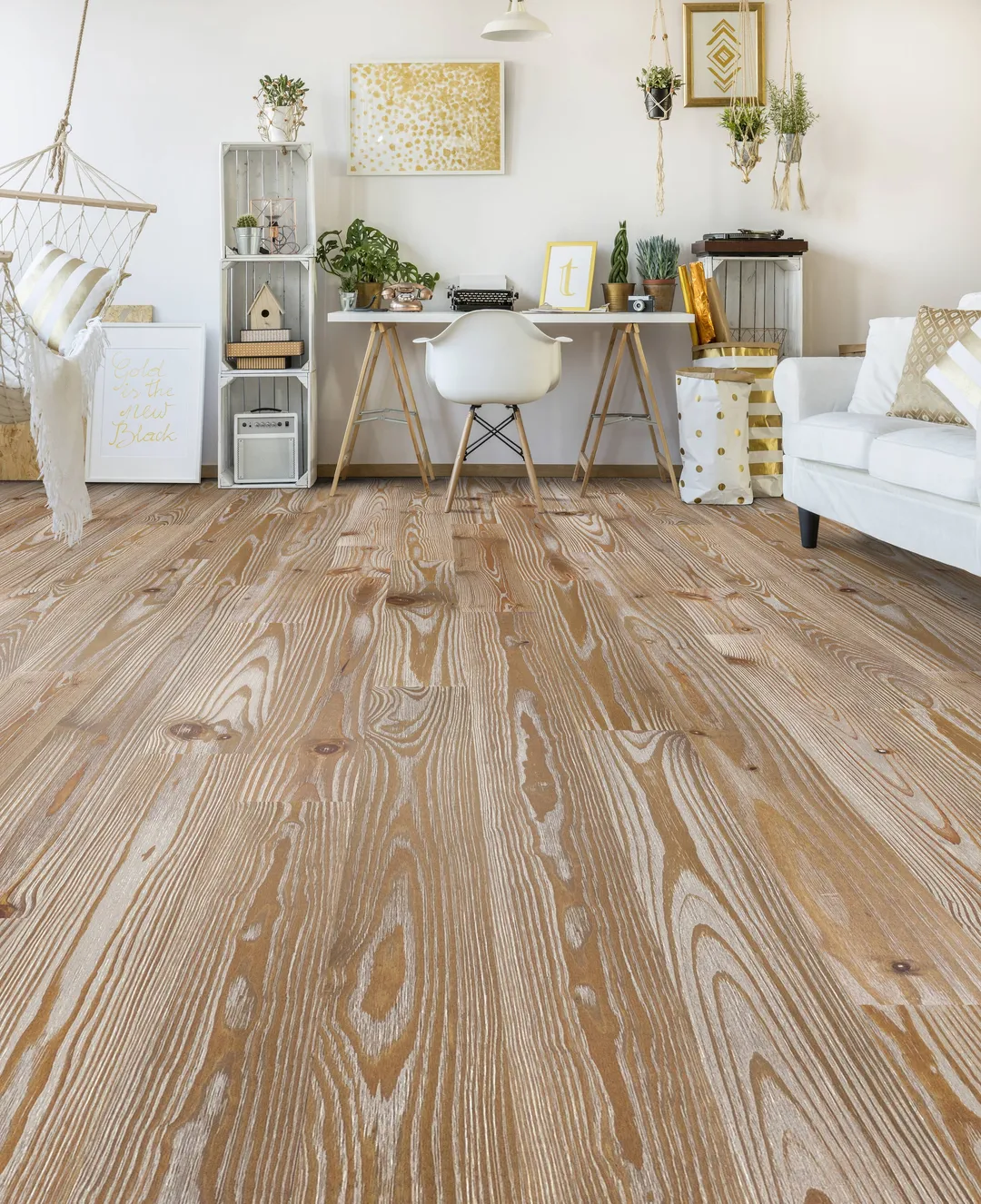 Beasley CENTURY FLOORING Iced Coffee Pine 3/4-in T x 5-1/8-in W Wirebrushed Solid Hardwood Flooring ( 23.3-sq ft / Carton ), photo 2 of 2