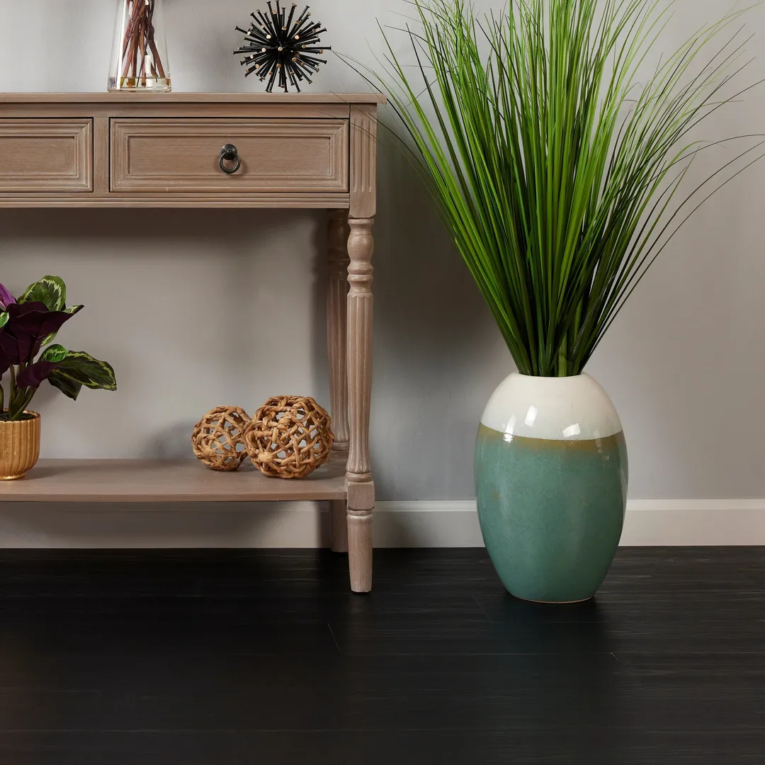 Lucida USA BaseCore Nero Black 12-mil x 6-in W x 36-in L Waterproof Peel and Stick Vinyl Plank Flooring (54-sq ft/ Carton), photo 8 of 19