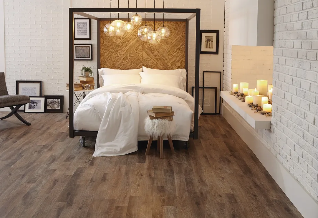 Style Selections Safari 4-in W x 36-in L x 2-mm Water-Resistant Peel-and-Stick Vinyl Plank Flooring (1-sq ft), photo 4 of 8