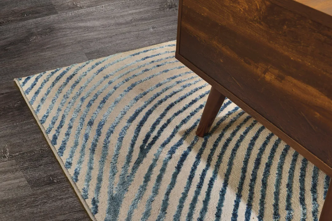 Design is Personal EasyLay Smoky 20-mil x 7-in W x 48-in L Luxury Vinyl Plank Flooring ( 23.33-sq ft Per Carton ), photo 6 of 10