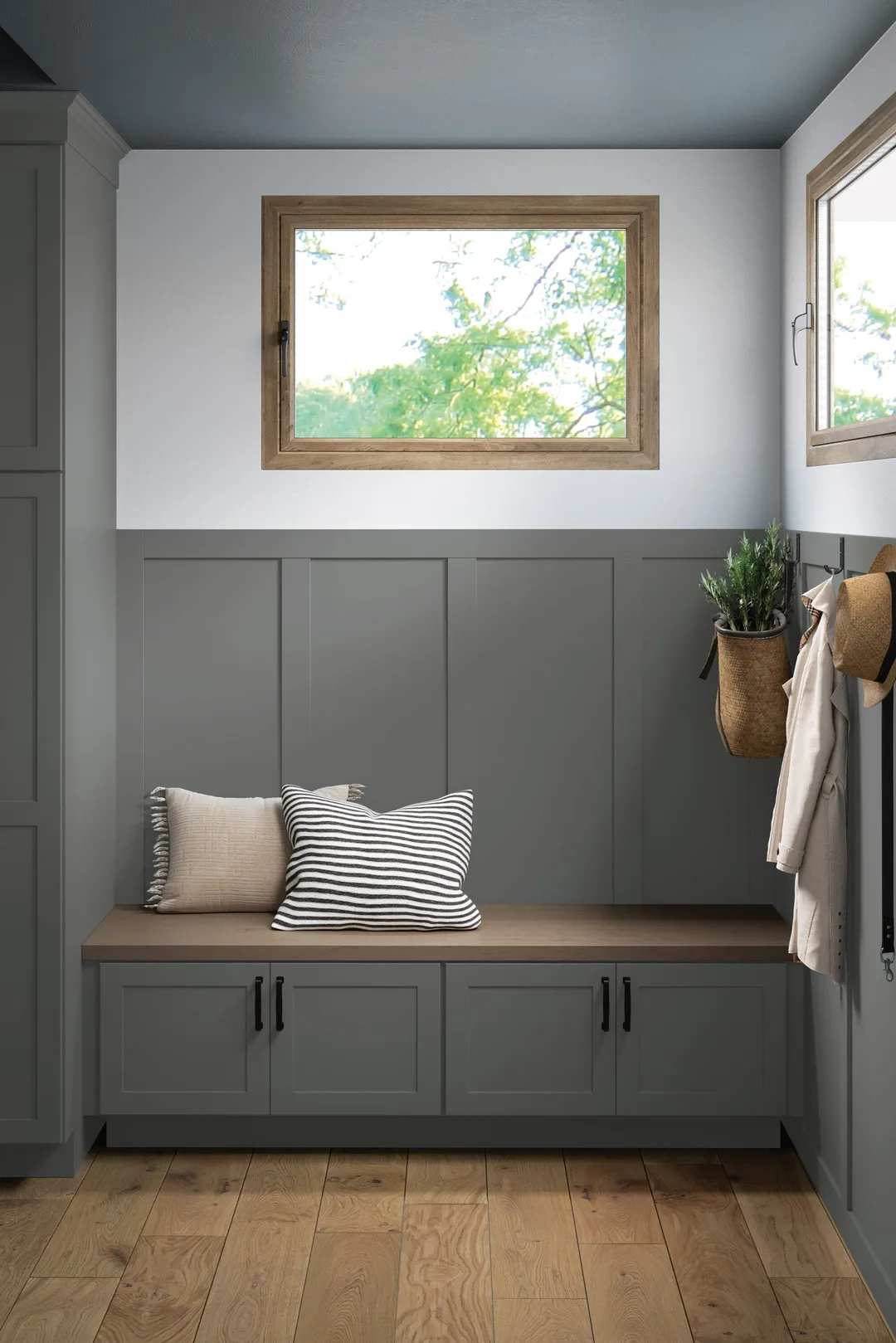 Diamond Express Jamestown 36-in W x 34.5-in H x 24-in D Moonstone Gray Lazy Susan Corner Base Fully Assembled Plywood Cabinet (Recessed Panel Square Style), photo 9 of 11