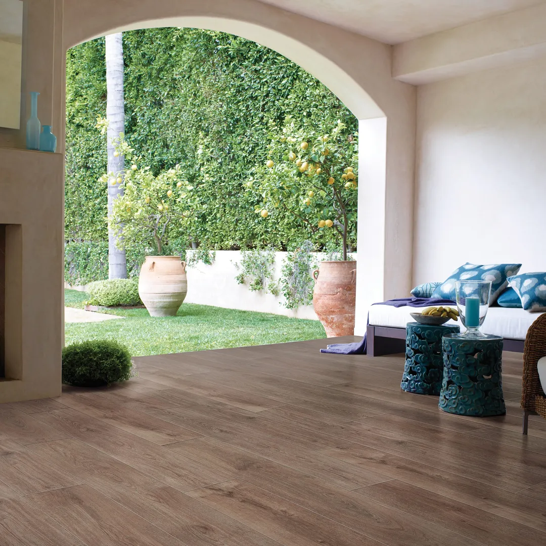 Villa Barcelona Rigid Core 20-mil 9.13-in W x 60-in L Waterproof Interlocking Vinyl Plank, photo 6 of 24