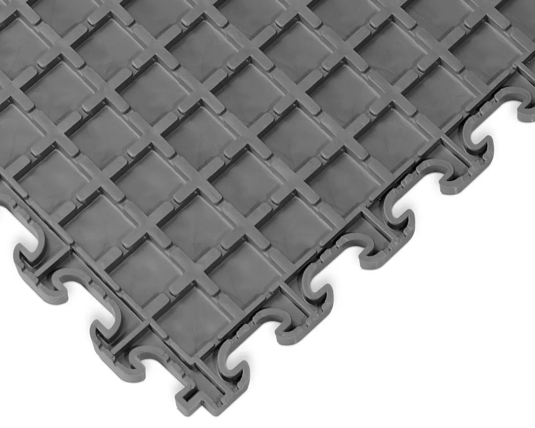 Norsk 18.3-in W x 18.3-in L x 0.25-in T Interlocking Flexible PVC Gym Floor Tile (13.95-sq ft) (6-Pack), photo 3 of 6