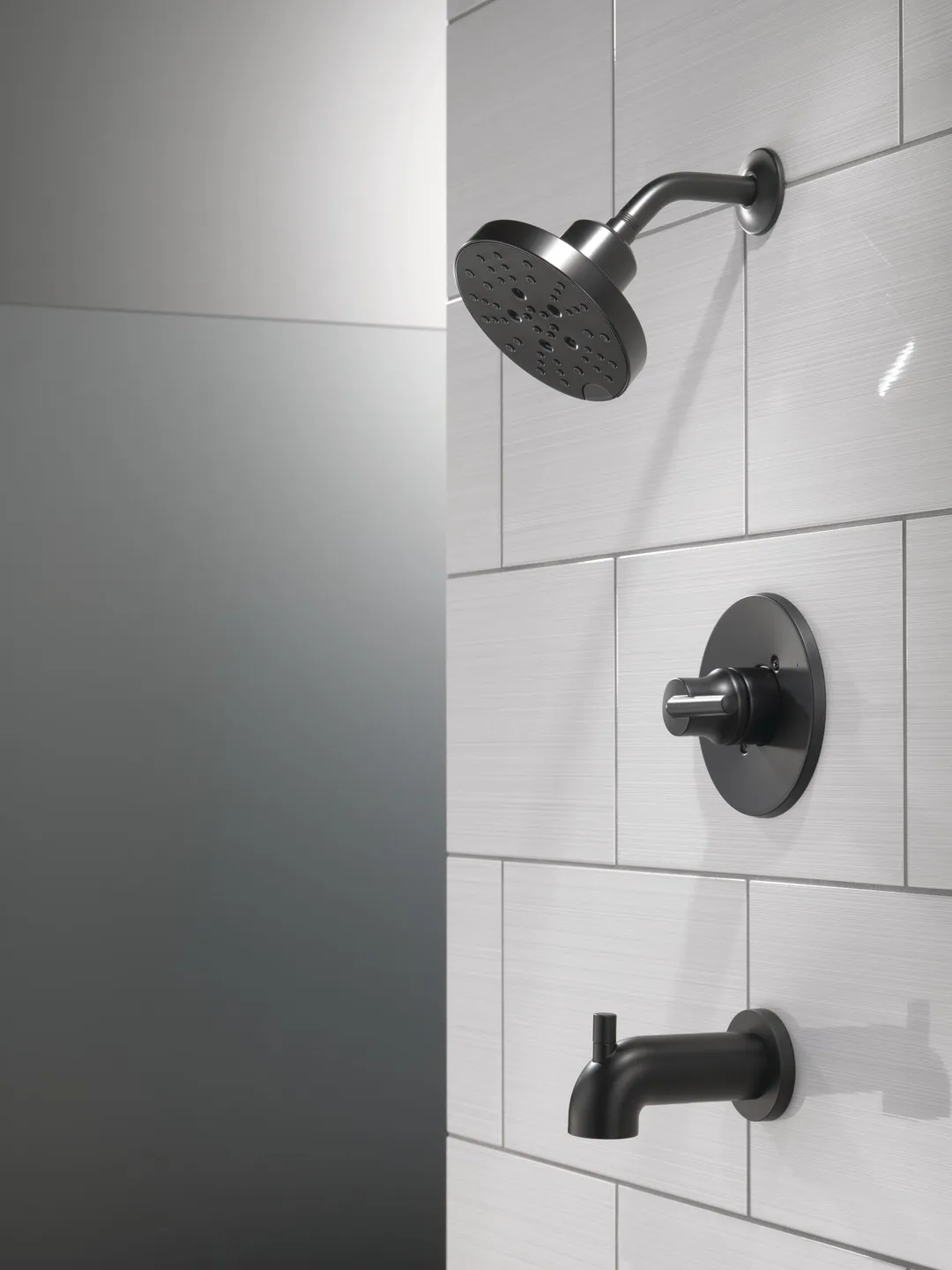 Delta Trinsic Monitor 14 Series Tub and Shower Trim – Less Shower Head, Matte Black, photo 6 of 8