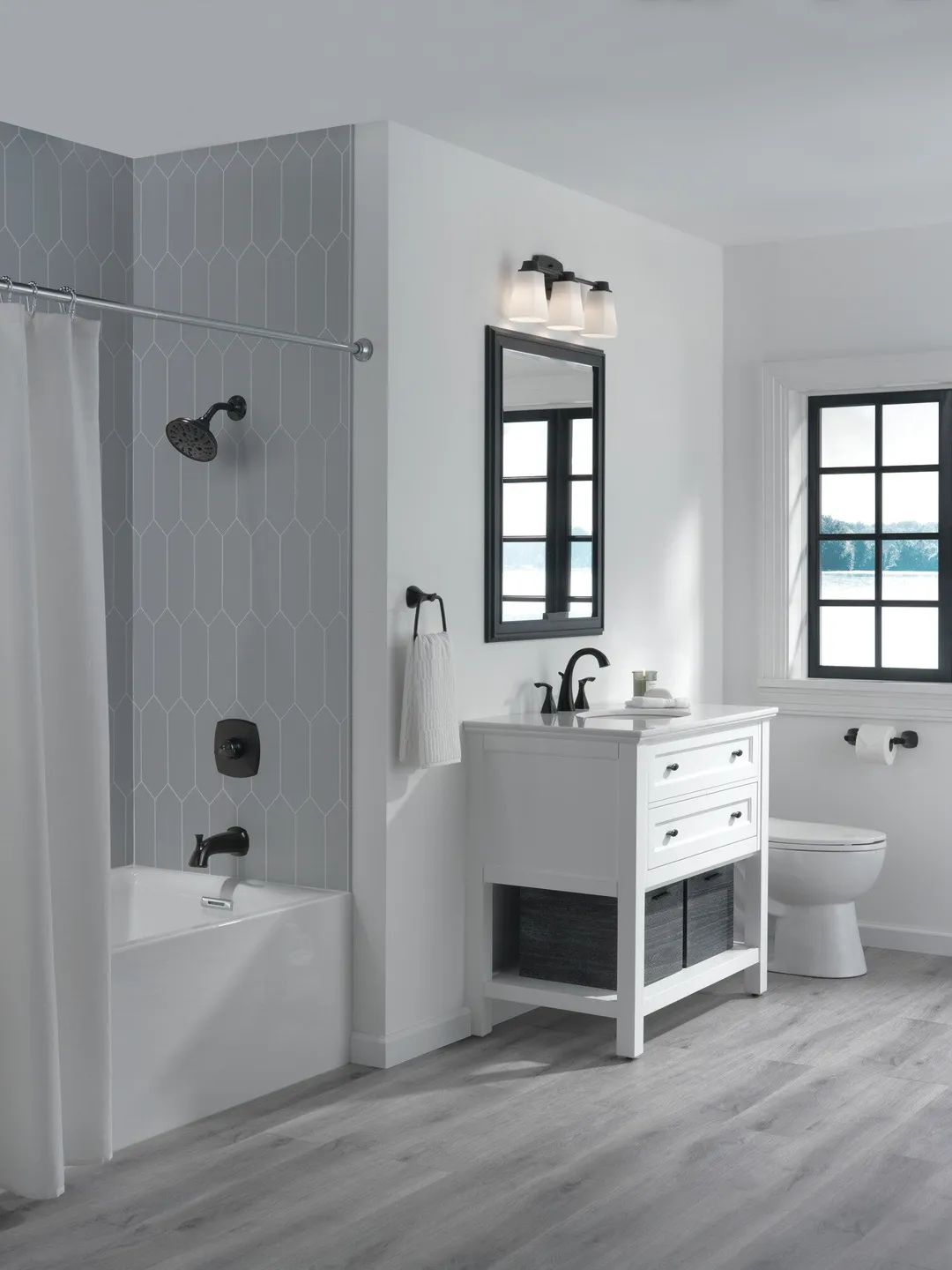 Delta Sandover Matte Black 1-Handle Bathtub and Shower Faucet with Valve, 6-in Showerhead, photo 7 of 7