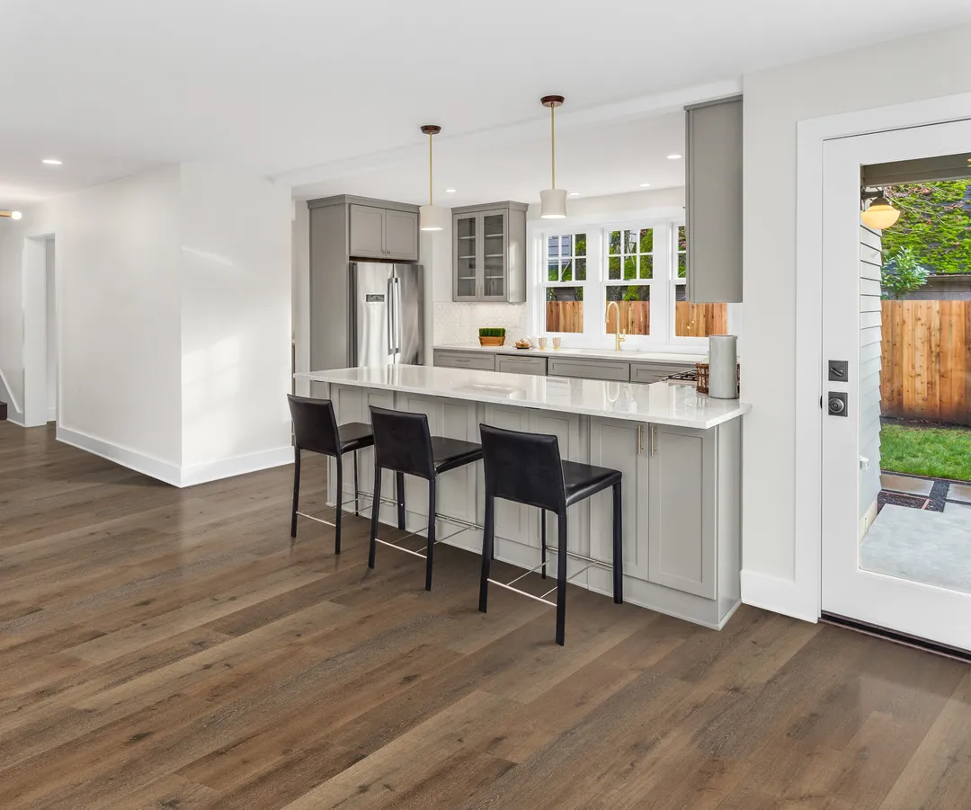 CALI Aqua Tough XL High Tide Elm 4.7-mm x 9-in W x 60-in L Waterproof Luxury Vinyl Plank Flooring (37.54-sq ft/case), photo 2 of 8
