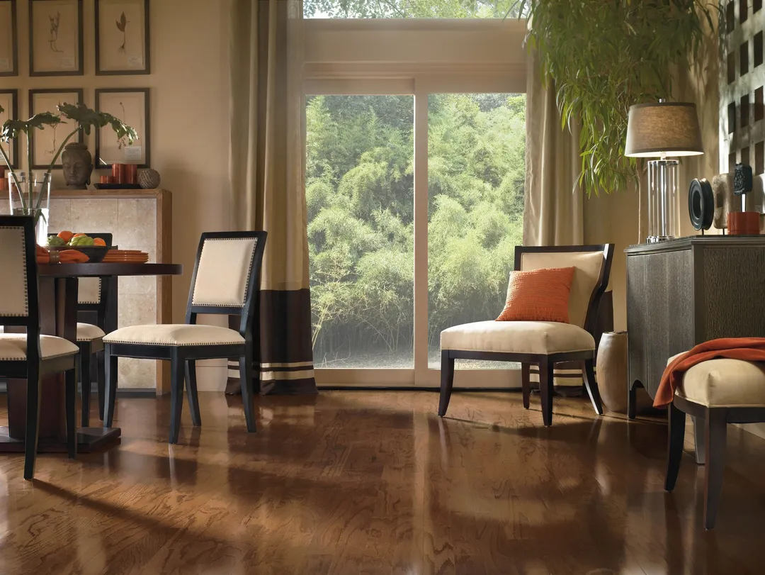 Bruce Turlington Lock and Fold Woodstock Oak 5-in W x 3/8-in T x 60-in Smooth/Traditional Engineered Hardwood Flooring (22-sq ft / Carton), photo 4 of 4