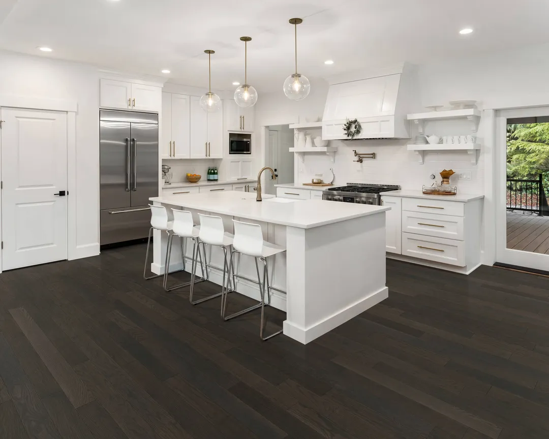 Green Leaf Charred Bark Oak 3/4-in T x 5-in W Smooth/Traditional Solid Hardwood Flooring ( 20-sq ft / Carton ), photo 2 of 5