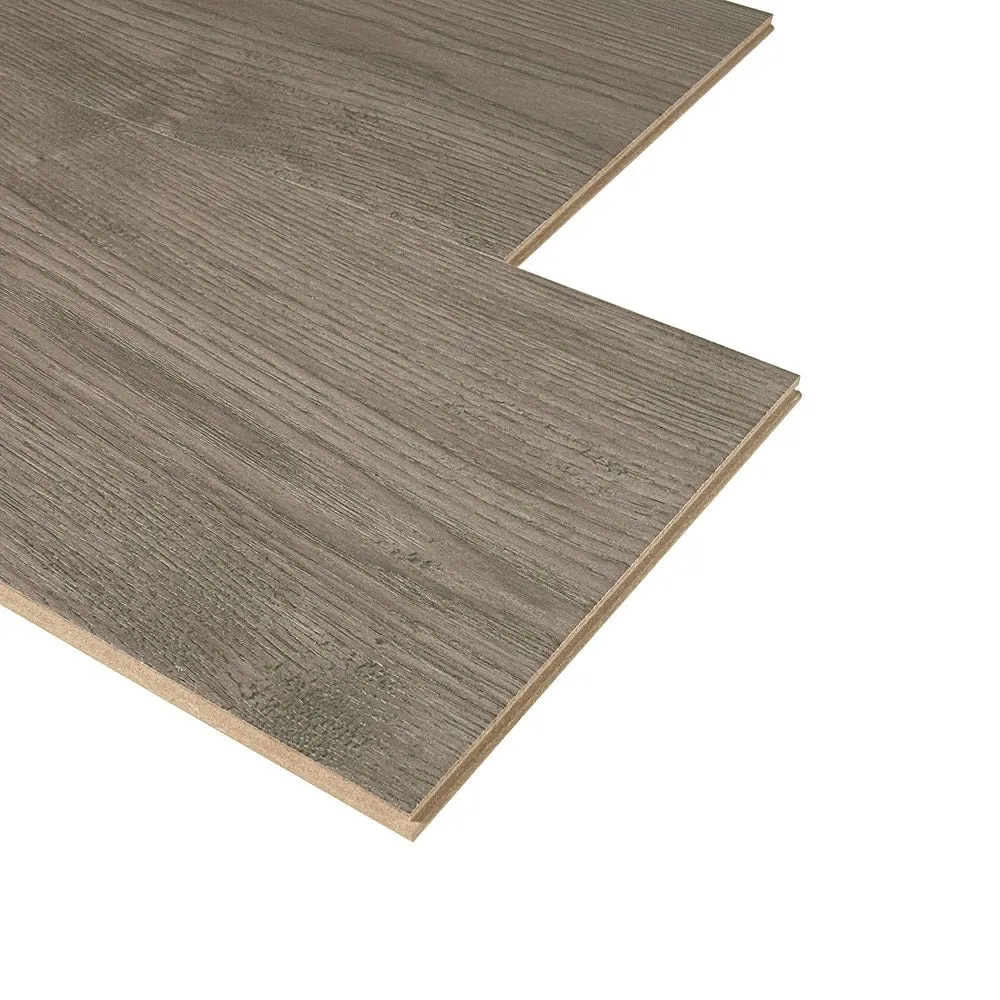 Pergo Pro with WetProtect Hallfield Hickory 10-mm T x 7-1/2-in W x 47-1/4-in L Waterproof Laminate Wood Flooring ( 27-sq ft / Carton ), photo 6 of 12