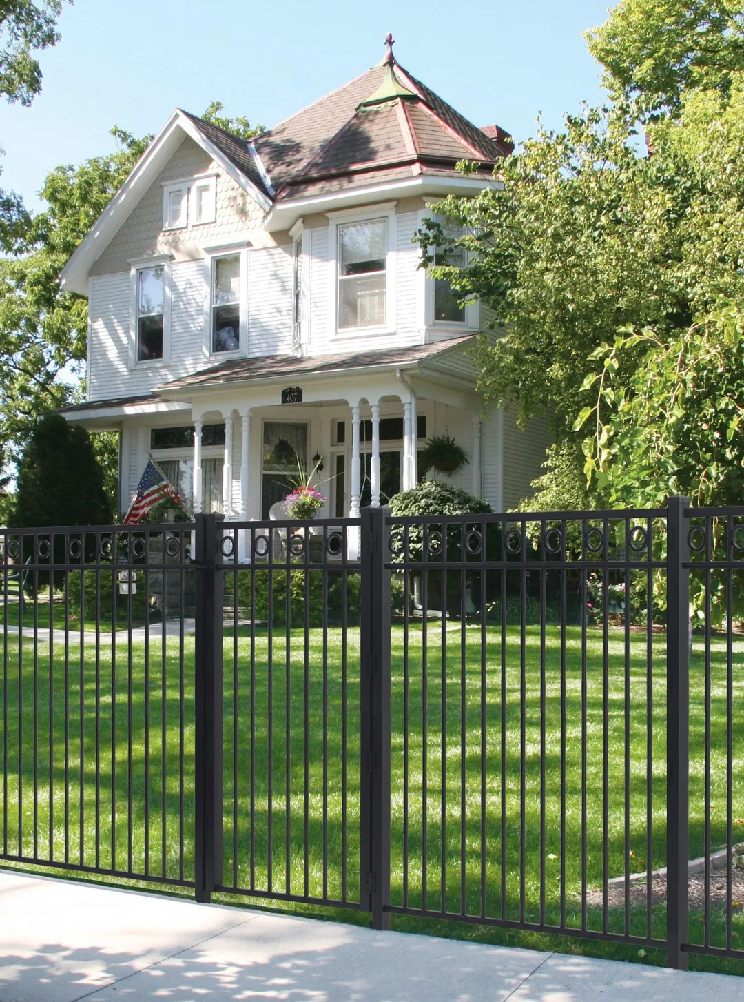 Gilpin 6-ft H x 4-ft W Black Steel Decorative Metal Straight-top Decorative Standard Fence Gate, photo 4 of 4