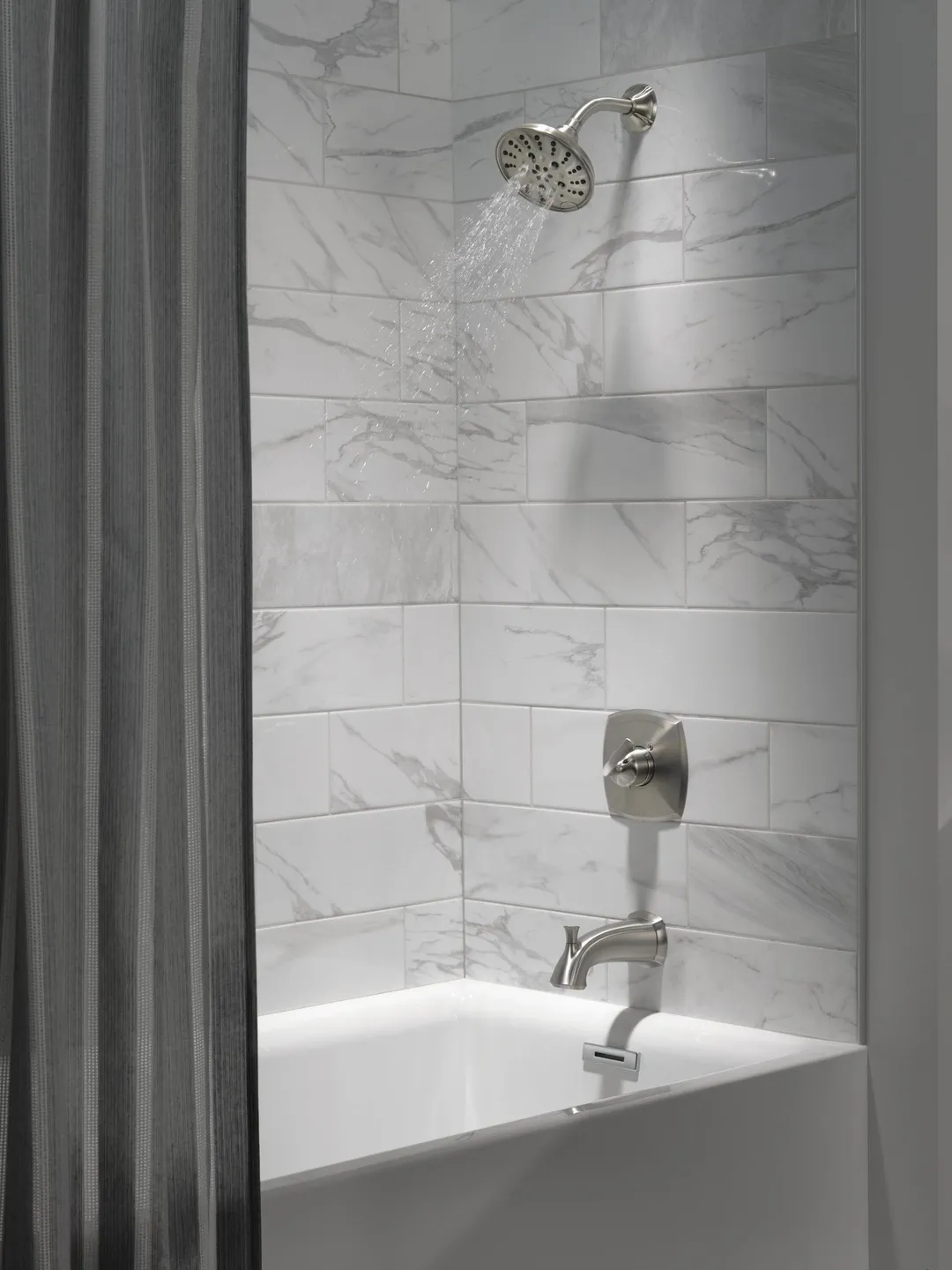 Delta Sandover SpotShield Brushed Nickel 1-Handle Bathtub and Shower Faucet with Valve, 6-in Showerhead, photo 2 of 8