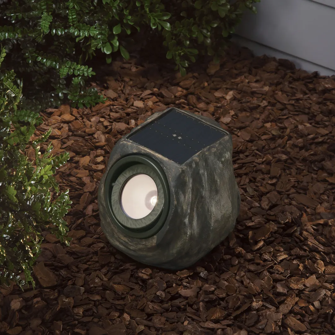 Portfolio 30-Lumen Grey Solar LED Landscape Flood Light, photo 9 of 12