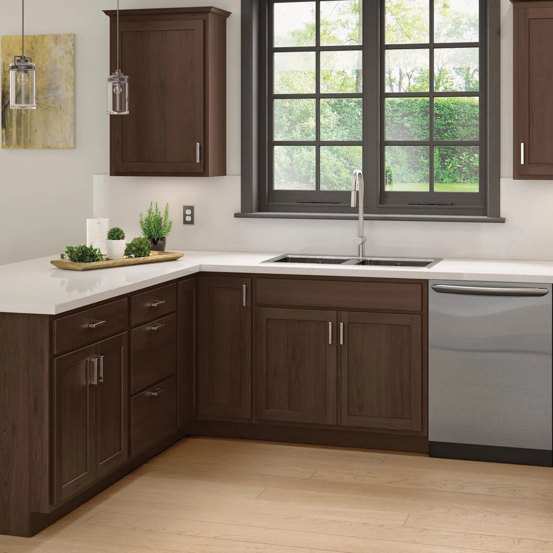 Diamond Express Jamestown 36-in W x 34.5-in H x 24-in D Thatch Partial Overlay L-shaped Corner Base Fully Assembled Plywood Cabinet (Recessed Panel Shaker Style), photo 2 of 8