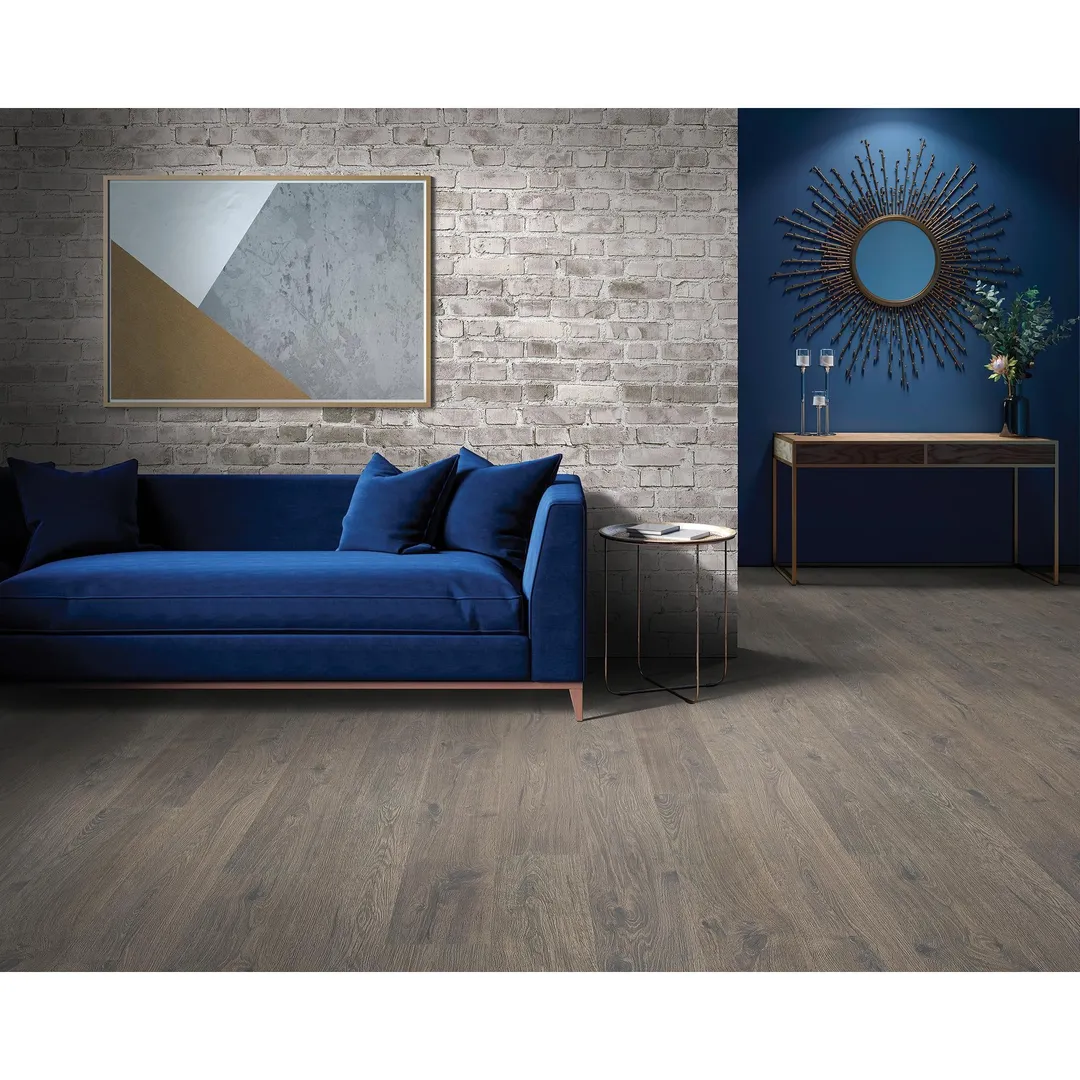 Pergo Xtra Brown Waterproof Laminate Wood Plank Flooring Sample Kit, photo 4 of 5