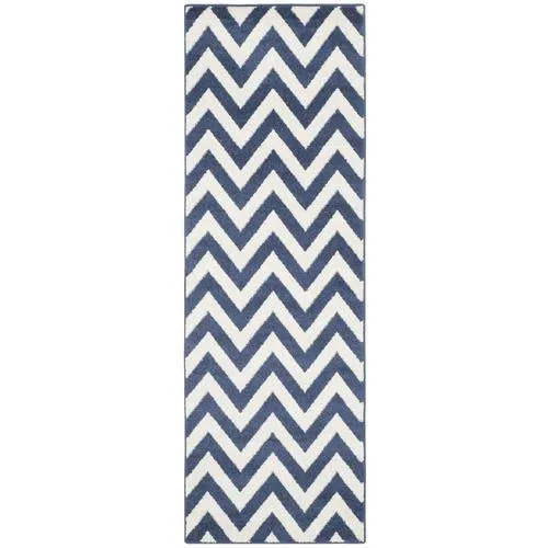 Safavieh Amherst Bellport 2 x 7 Navy/Beige Indoor/Outdoor Chevron Mid-Century Modern Runner, photo 4 of 4