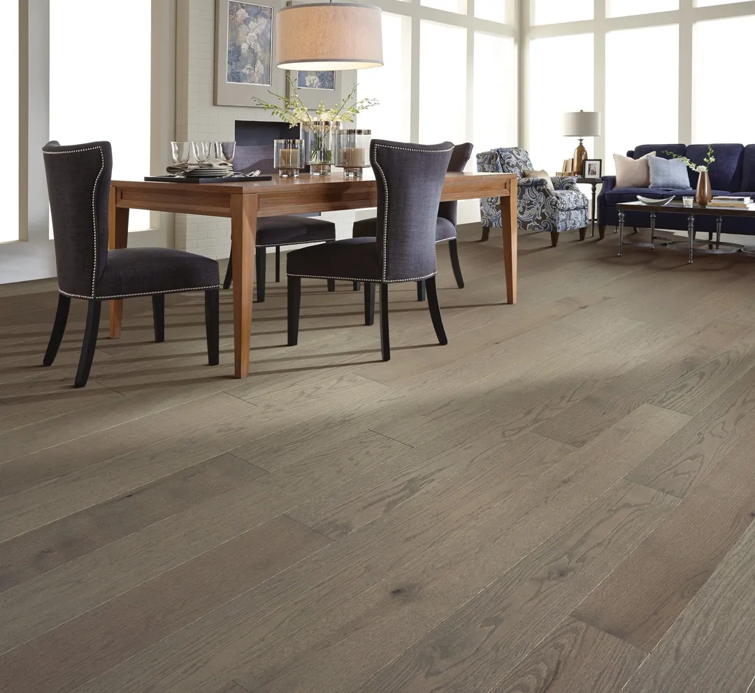 Shaw Kenai Oak Kaius Oak 3/8-in T x 6-3/16-in W Water Resistant Wirebrushed Engineered Hardwood Flooring ( 30.48-sq ft / Carton ), photo 2 of 8
