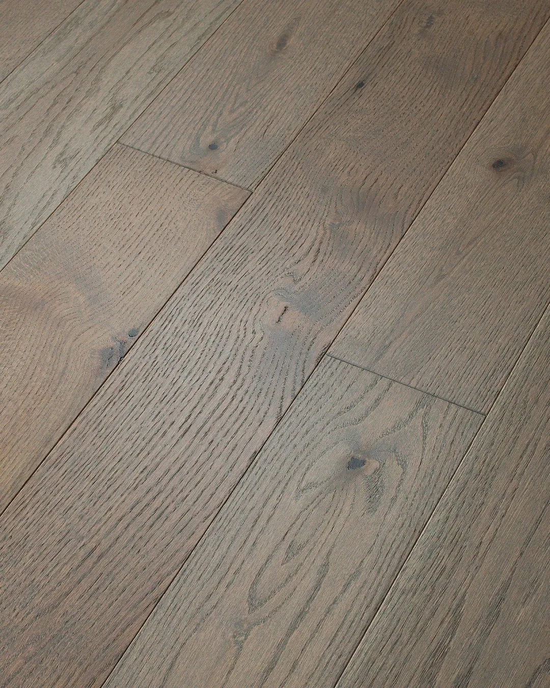 Shaw Kenai Oak Kaius Oak 3/8-in T x 6-3/16-in W Water Resistant Wirebrushed Engineered Hardwood Flooring ( 30.48-sq ft / Carton ), photo 4 of 8