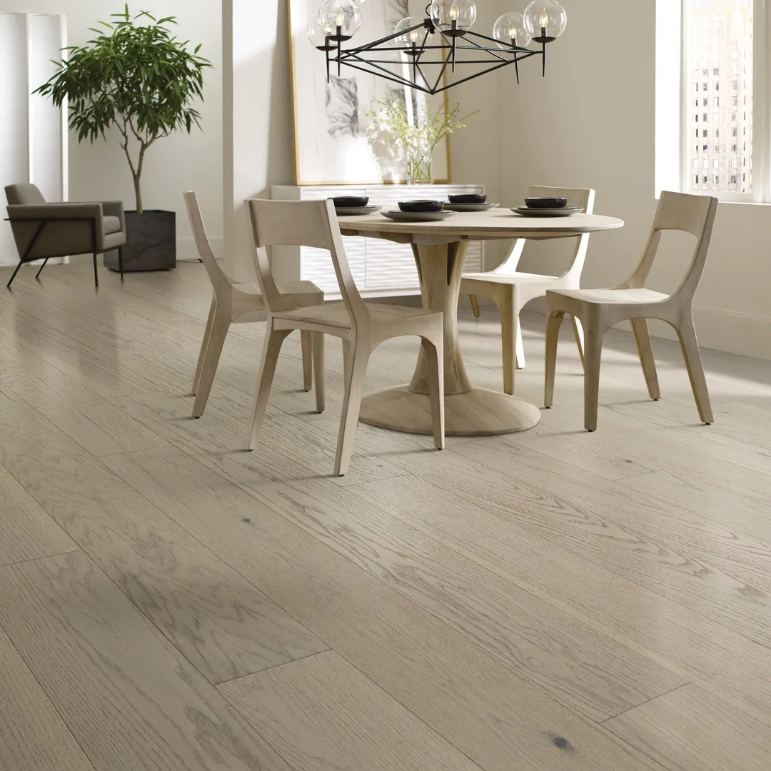 Shaw Kenai Oak Killian Oak 3/8-in T x 6-3/16-in W Water Resistant Wirebrushed Engineered Hardwood Flooring ( 30.48-sq ft / Carton ), photo 9 of 9