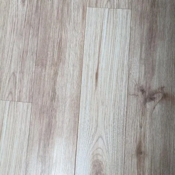 Attie Creek Oak 7 mm T x 7.6 in. W Laminate Wood Flooring (26.8 sqft/case), photo 3 of 3