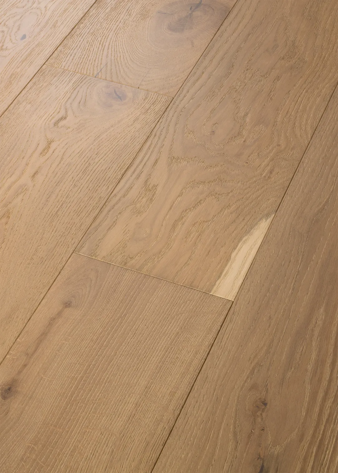 Shaw Balladry 7.5 Bedford White oak 5/8-in T x 7-1/2-in W Wirebrushed Engineered Hardwood Flooring ( 23.31-sq ft / Carton ), photo 3 of 7