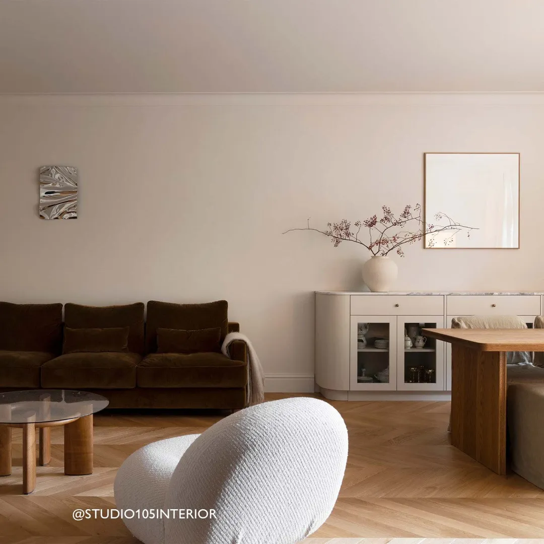 Flooors by LTL Chevron Flax Tan Oak 19/32-in T x 3-17/32-in W Wirebrushed Engineered Hardwood Flooring ( 7.31-sq ft / Carton ), photo 7 of 7