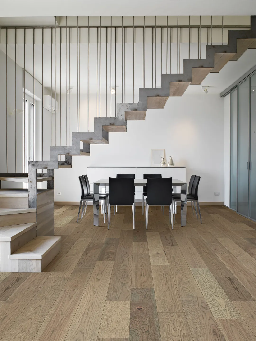Element Flooring Tanglewood Heirloom Hickory 9/16-in T x 8-33/50-in W Water Resistant Wirebrushed Engineered Hardwood Flooring ( 31.25-sq ft / Carton ), photo 2 of 12