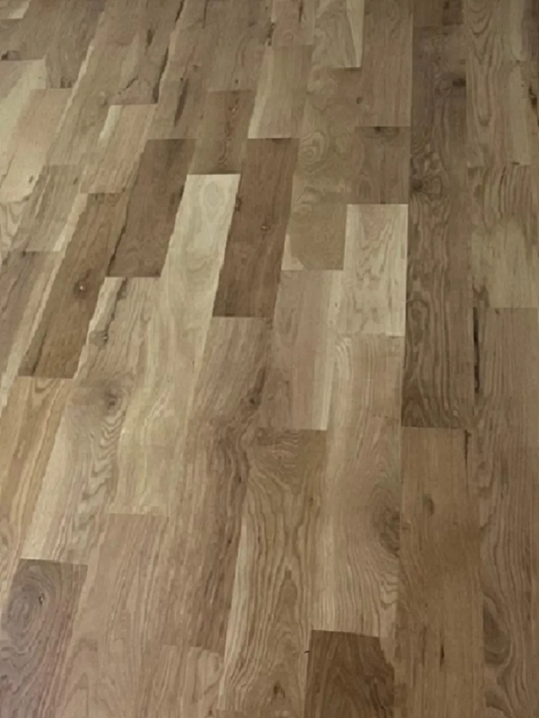 Bridgewell Resources Unfinished White oak 3/4-in T x 3-1/4-in W Smooth/Traditional Solid Hardwood Flooring ( 18.75-sq ft / Carton ), photo 10 of 15