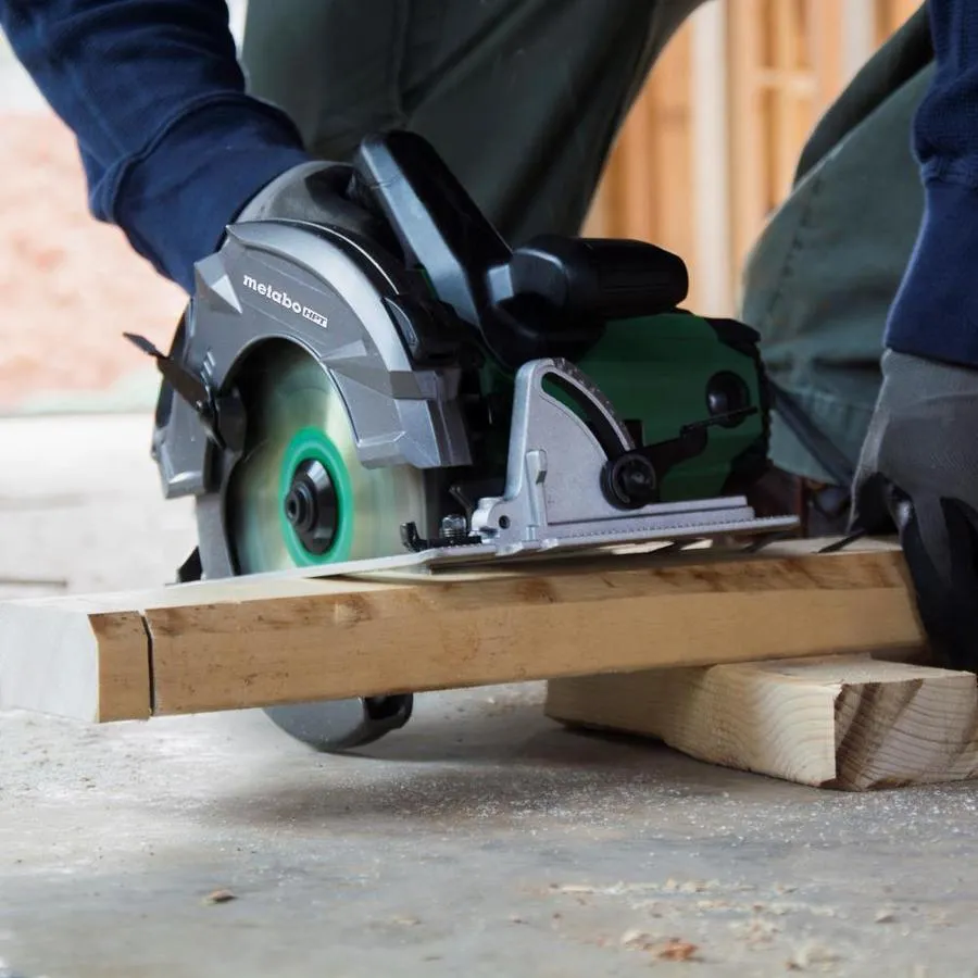 Metabo HPT (was Hitachi Power Tools) RipMax 15-Amp 7-1/4-in Corded Circular Saw with Aluminum Shoe, photo 10 of 12