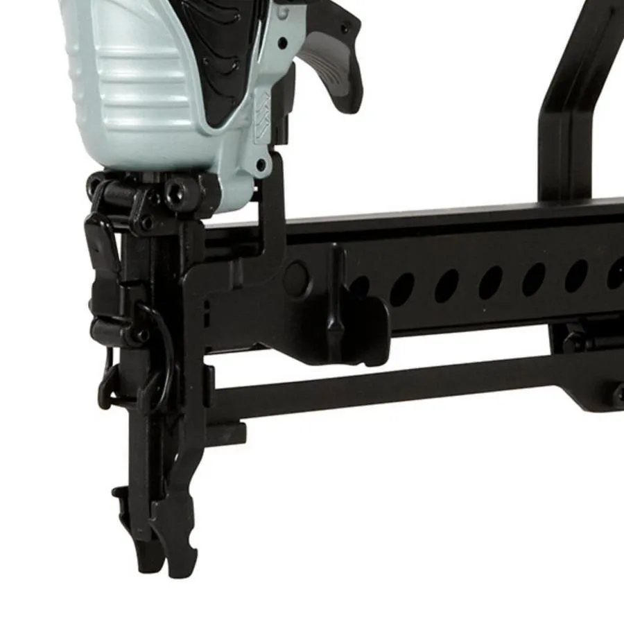 Metabo HPT (was Hitachi Power Tools) 18-Gauge 1/4-in Narrow Crown Finish Pneumatic Stapler, photo 3 of 7