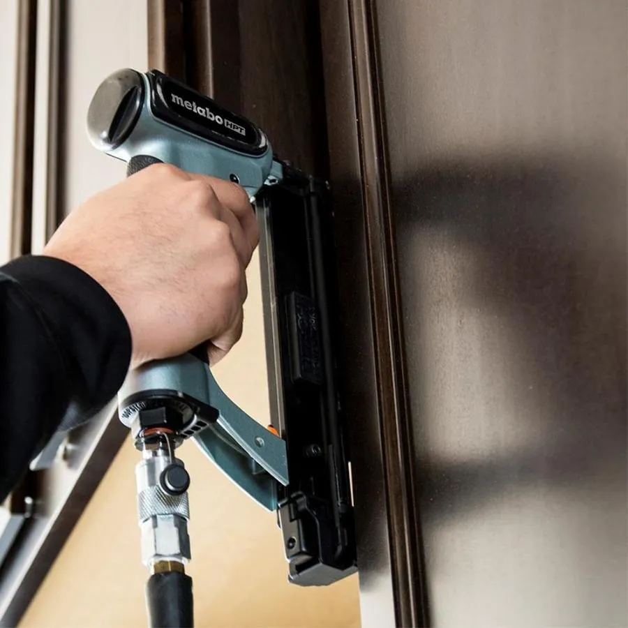 Metabo HPT (was Hitachi Power Tools) 1.375-in 23-Gauge Pneumatic Pin Nailer, photo 4 of 11