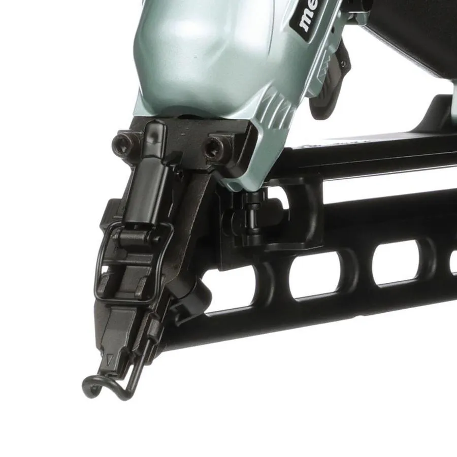 Metabo HPT (was Hitachi Power Tools) 2.5-in 15-Gauge Pneumatic Finish Nailer, photo 3 of 9