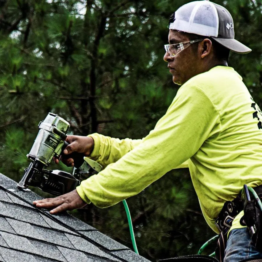 Metabo HPT (was Hitachi Power Tools) 1.75-in 15-Degree Pneumatic Roofing Nailer, photo 5 of 9