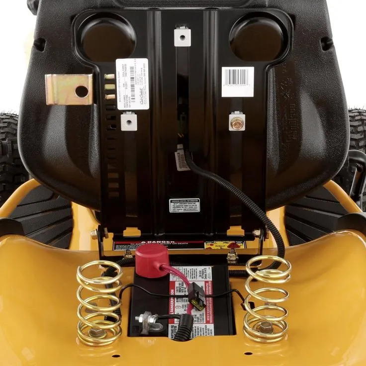 Cub Cadet XT1 Enduro LT 46 in. 22 HP V-Twin Kohler Gas Hydrostatic Front Engine Lawn Tractor, photo 9 of 11