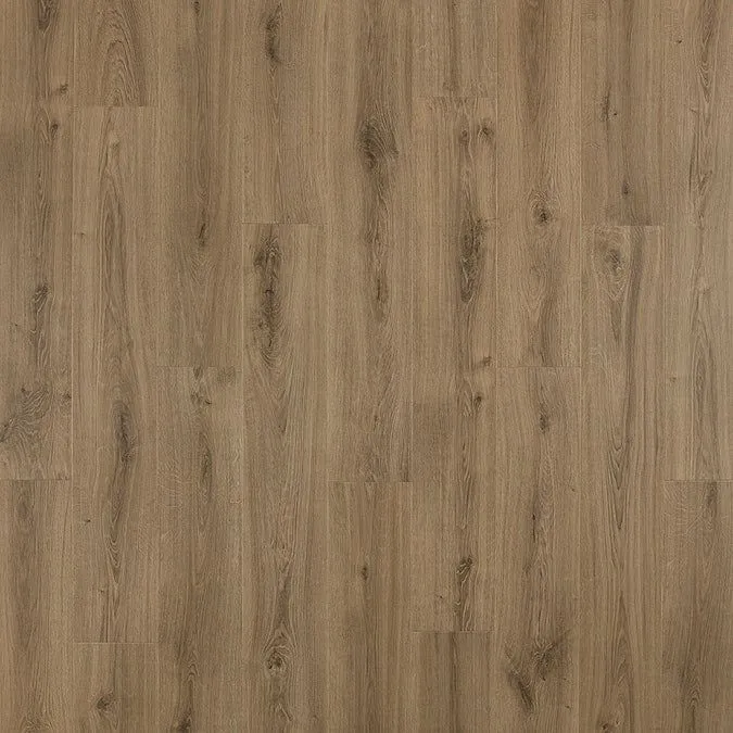 Pergo Pro +WetProtect Knightwood Oak Waterproof Laminate Flooring, photo 7 of 11