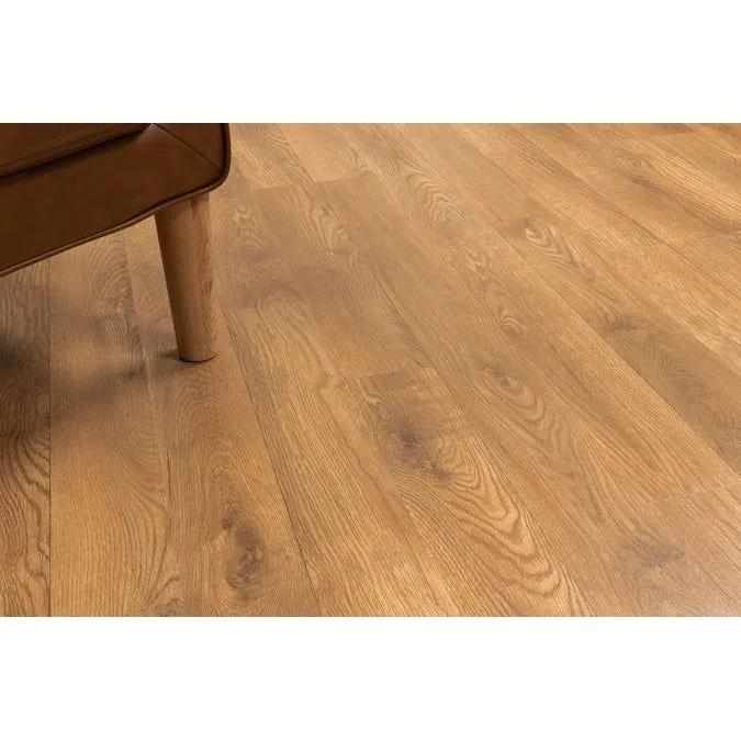 Style Selections Acorn Oak 8-mm T x 8-in W x 48-in L Wood Plank Laminate Flooring (21.26-sq ft / Carton), photo 9 of 9