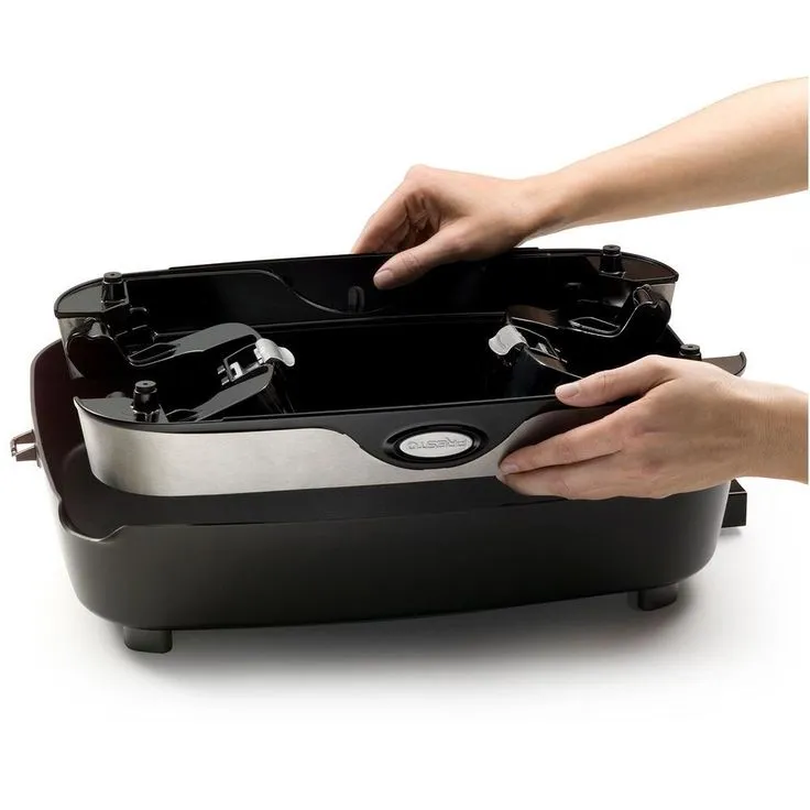 Presto 16 in. x 12 in. (118 sq. in.) Black Cast Aluminum Foldaway Electric Skillet with Glass Lid, photo 2 of 5