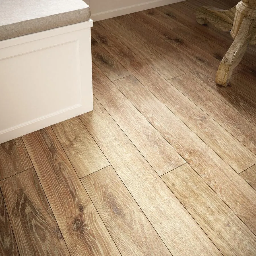 allen + roth Handscraped Driftwood Oak 4.96-in W Handscraped Wood Plank Laminate Flooring, photo 7 of 10