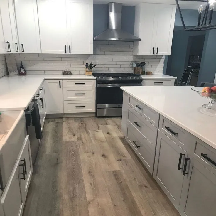 CALI Aqua Tough Aged Hickory 4.7-mm x 7-3/32-in W x 48-in L Waterproof Luxury Vinyl Plank Flooring (23.77-sq ft/case), photo 8 of 9