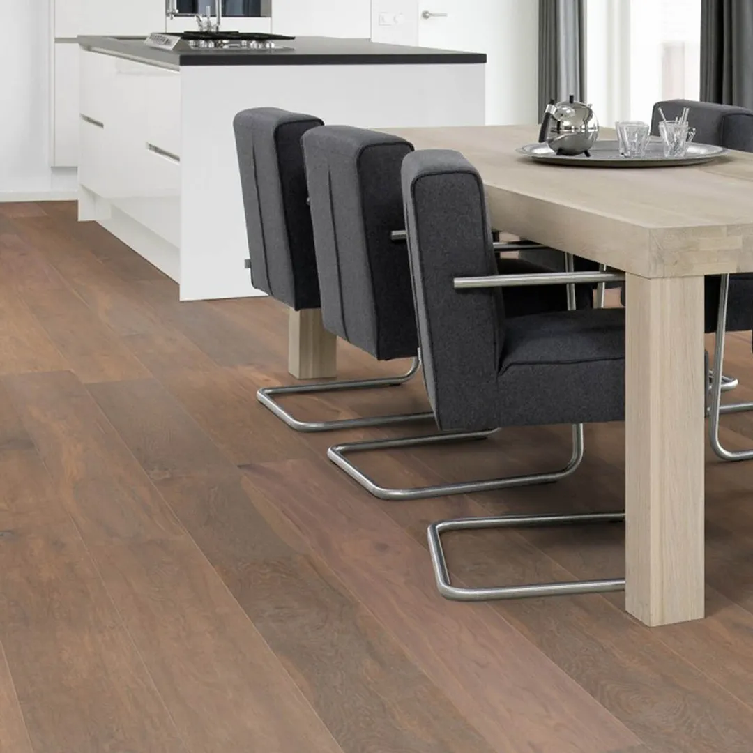Solidfloor Originals K2 Oak 5/8-in T x 7-1/2-in W Handscraped Engineered Hardwood Flooring ( 23.306-sq ft / Carton ), photo 2 of 5
