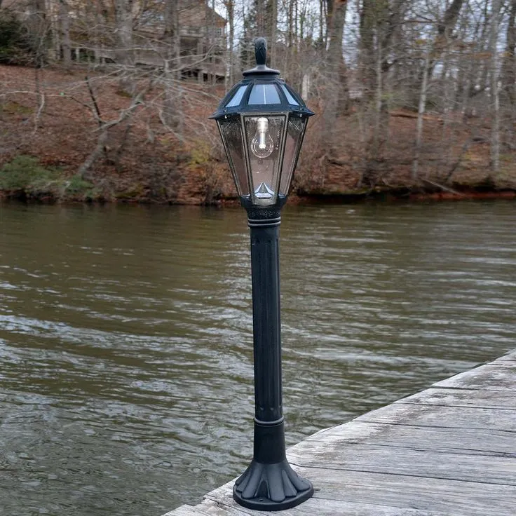 Gama Sonic Polaris Solar Medium 1-Light Black Resin LED Outdoor Post Light and Bollard Lamp Post with Warm-White GS LED Bulb, photo 2 of 4