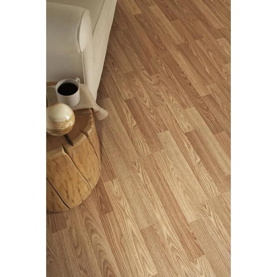 Style Selections Natural Oak 8.05-in W x 47.63-in L Smooth Wood Plank Laminate Flooring, photo 8 of 9