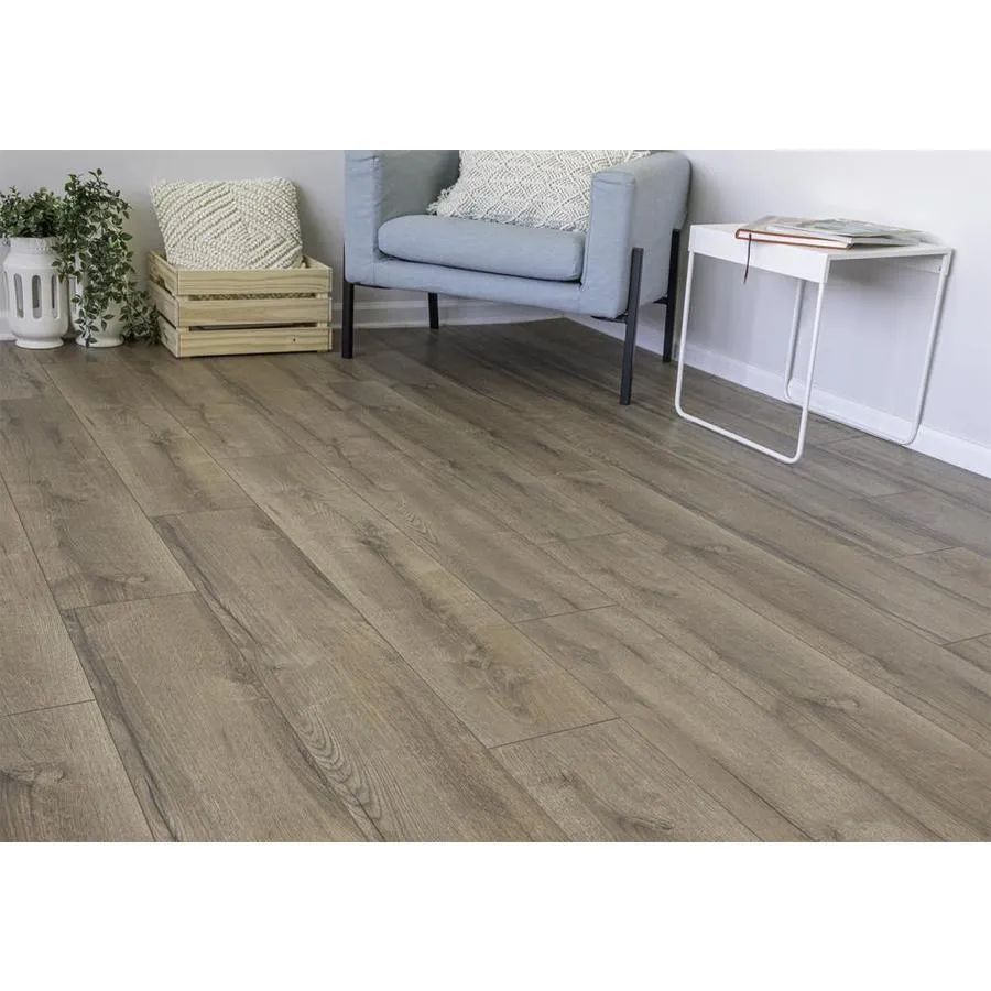 allen + roth Valencia Oak 8.03-in W x 47.63-in L Smooth Wood Plank Laminate Flooring, photo 5 of 7